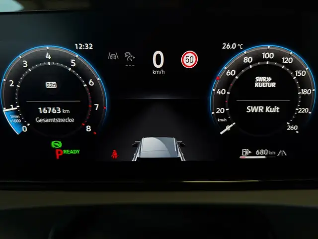 Volkswagen Tiguan view 13
