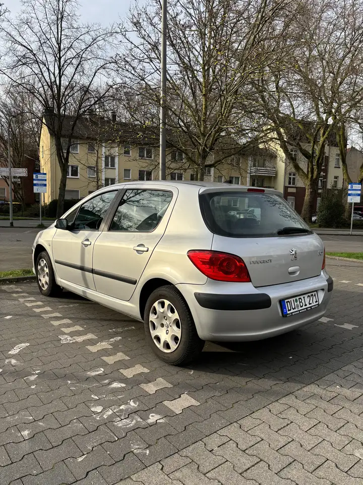 Peugeot 307