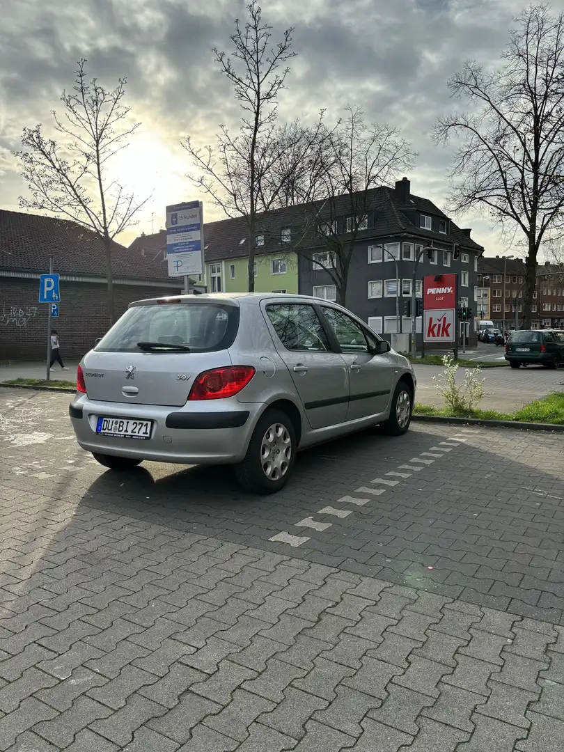Peugeot 307 - 2