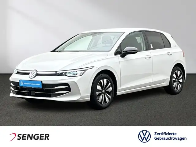 Volkswagen Golf VIII Life 2.0 l TDI DSG LED ACC AHK Navi