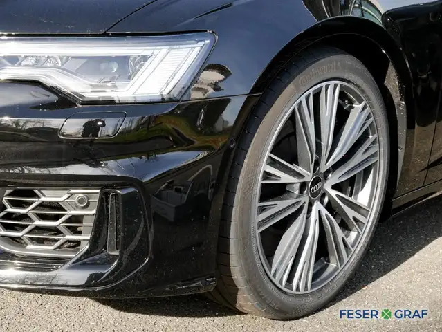 Audi S6 view 4