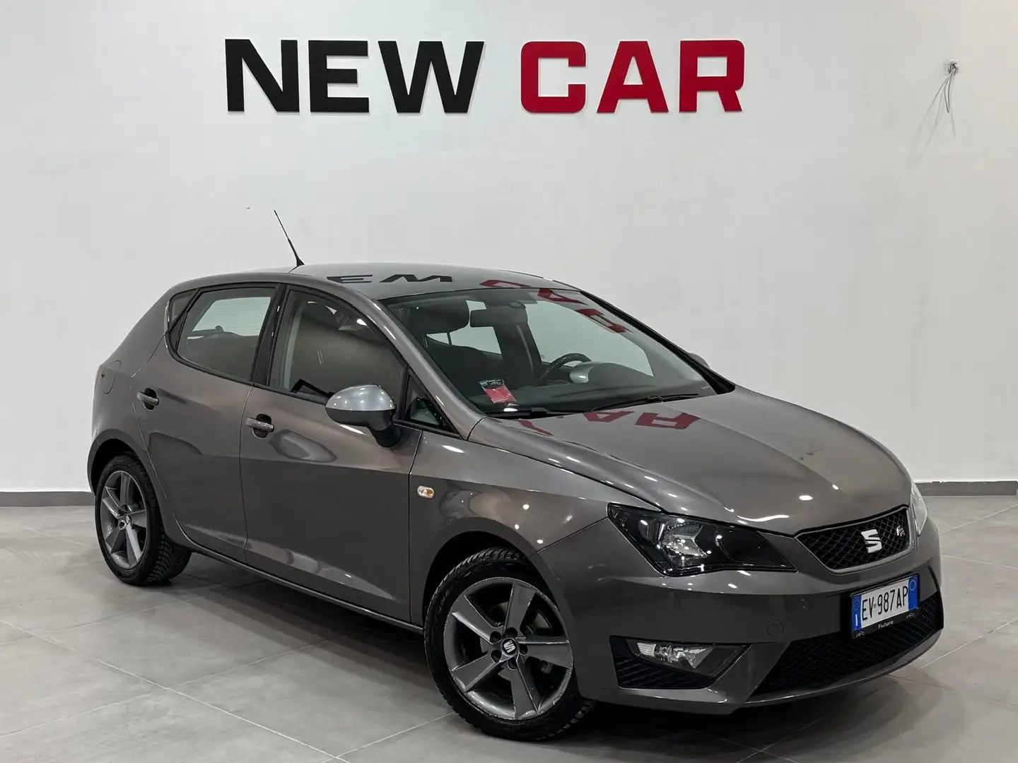 SEAT Ibiza 1.6 TDI CR 5 porte FR Szary - 2