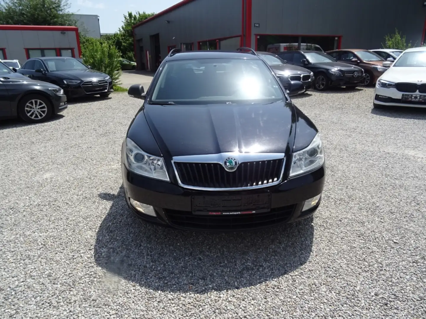 Skoda Octavia Combi Ambiente 1.4 TSI Klima PDC Schwarz - 2