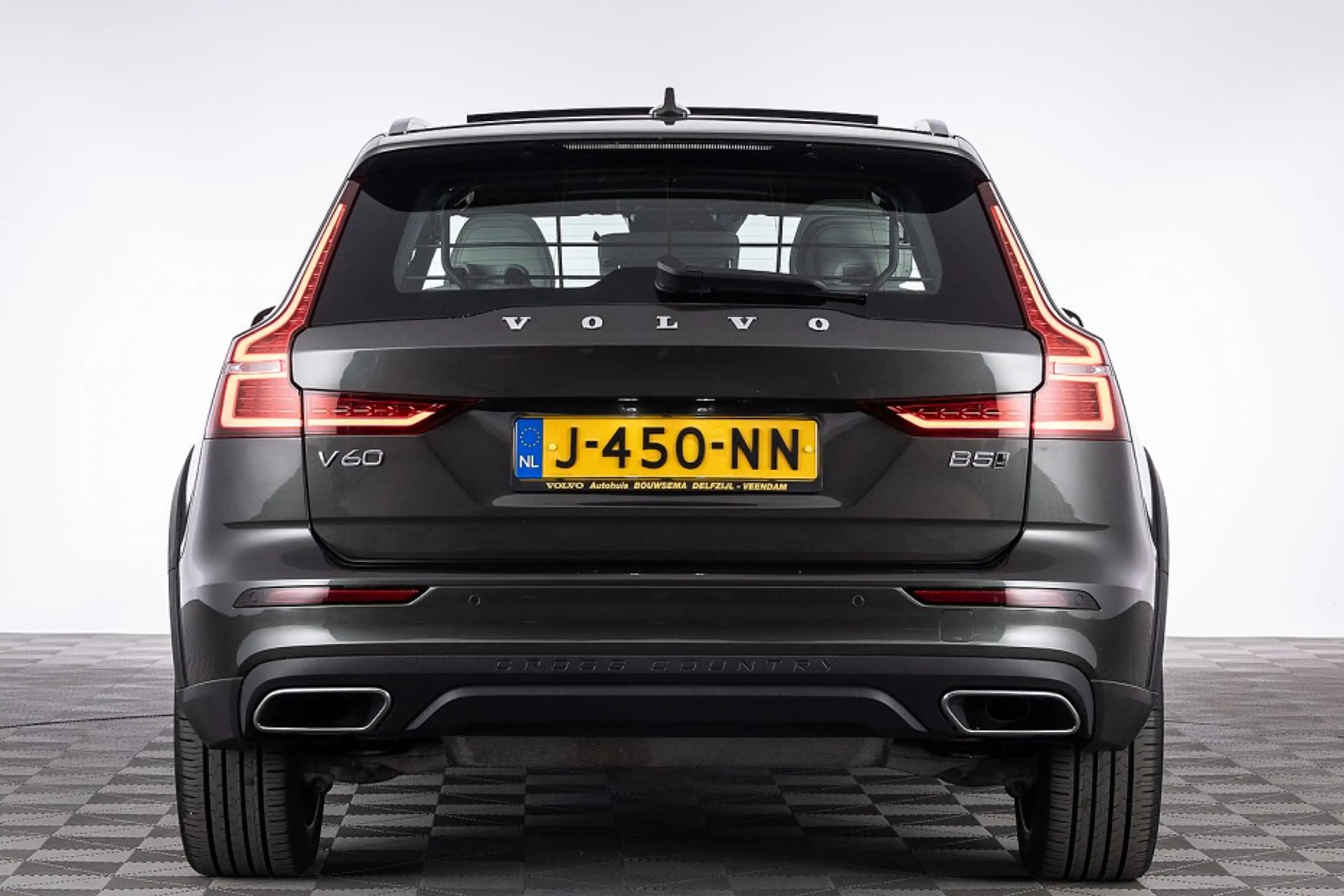 Volvo V60 Cross Country 2.0 B5 AWD Ultimate | PANORAMADAK | LEDER . — photo 30