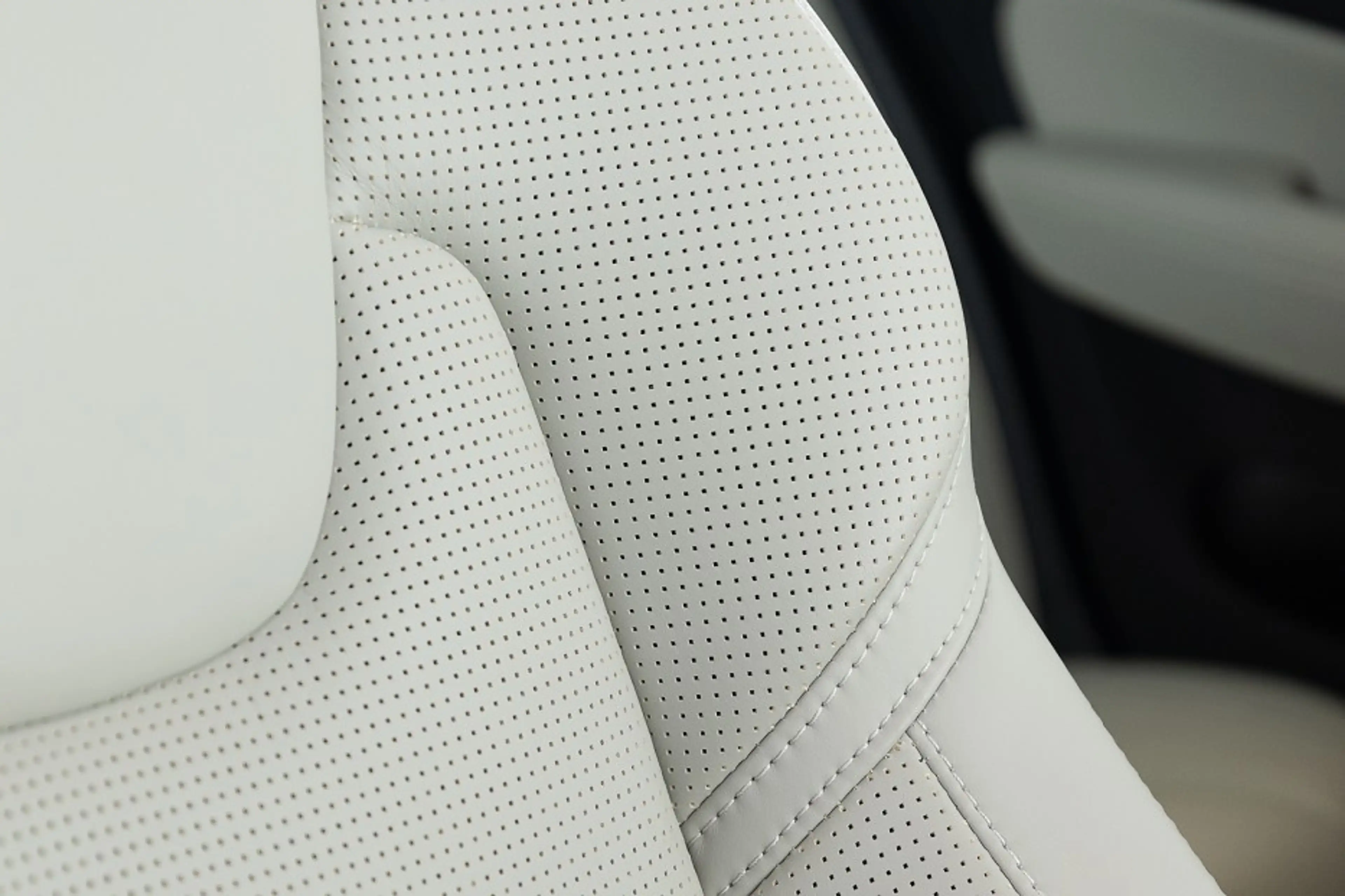 Volvo V60 Cross Country 2.0 B5 AWD Ultimate | PANORAMADAK | LEDER . — photo 6