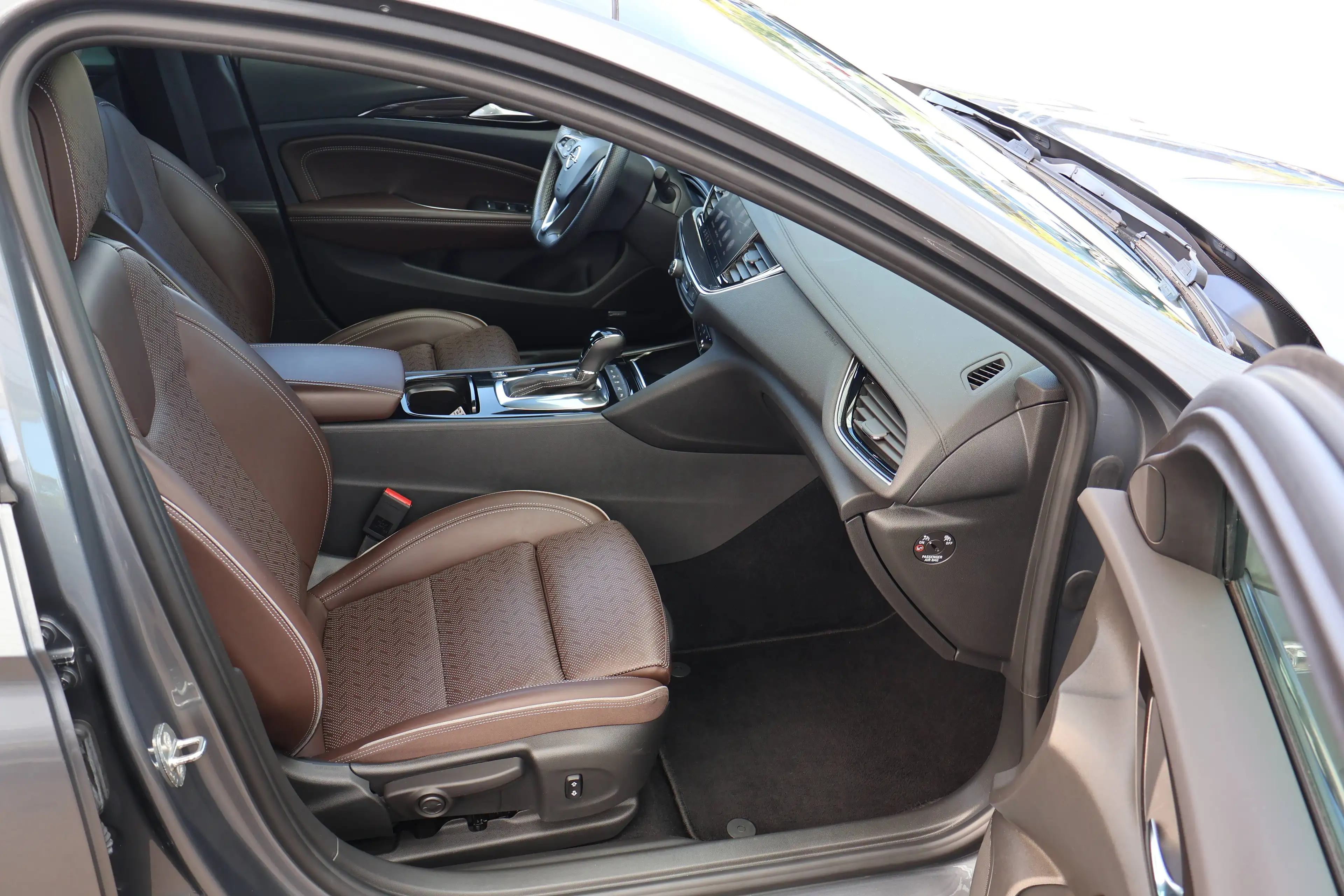 Opel Insignia GS 2.0 Diesel AT8 Busi Elegance+AHK+ — photo 11