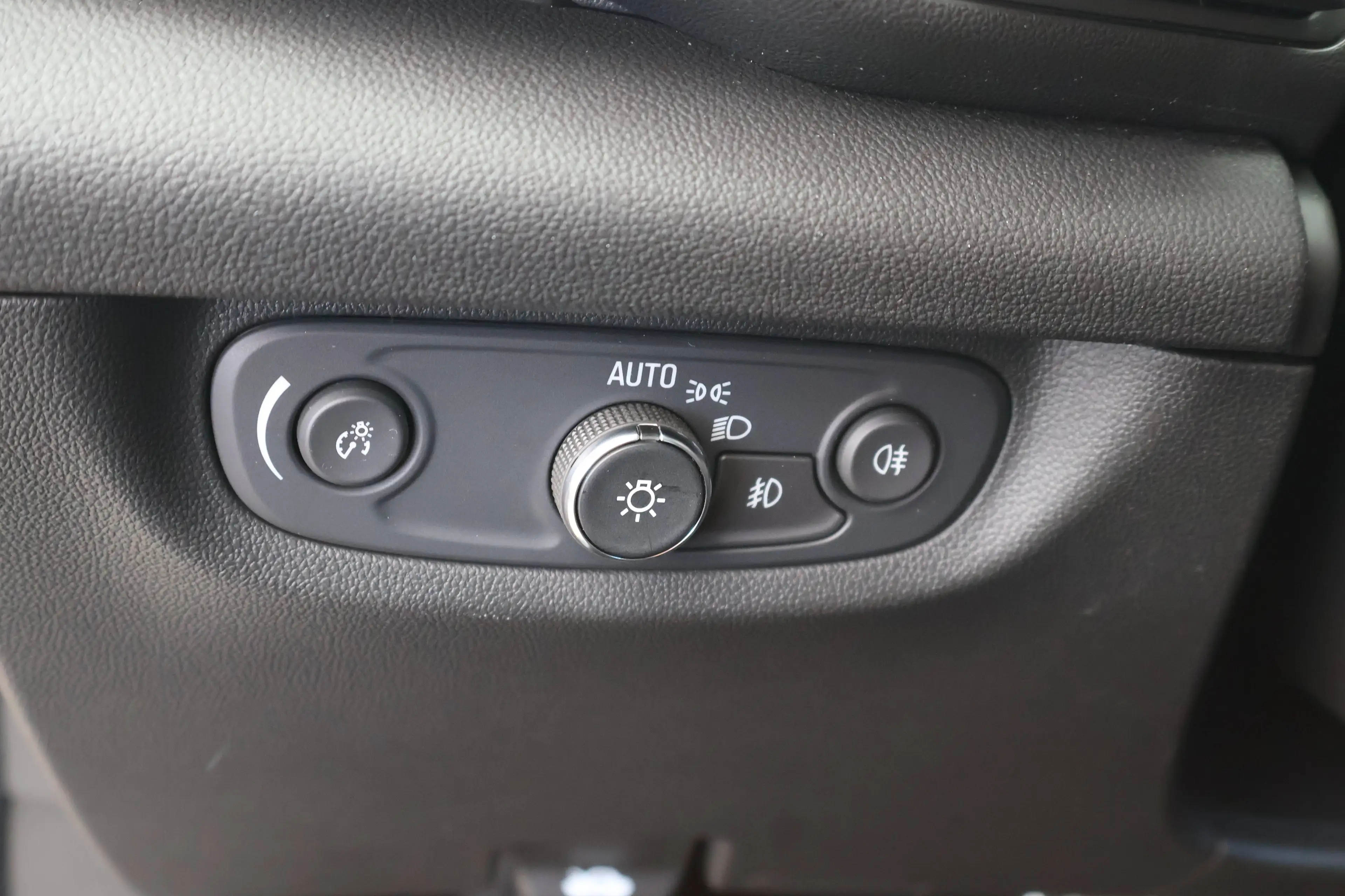 Opel Insignia GS 2.0 Diesel AT8 Busi Elegance+AHK+ — photo 25