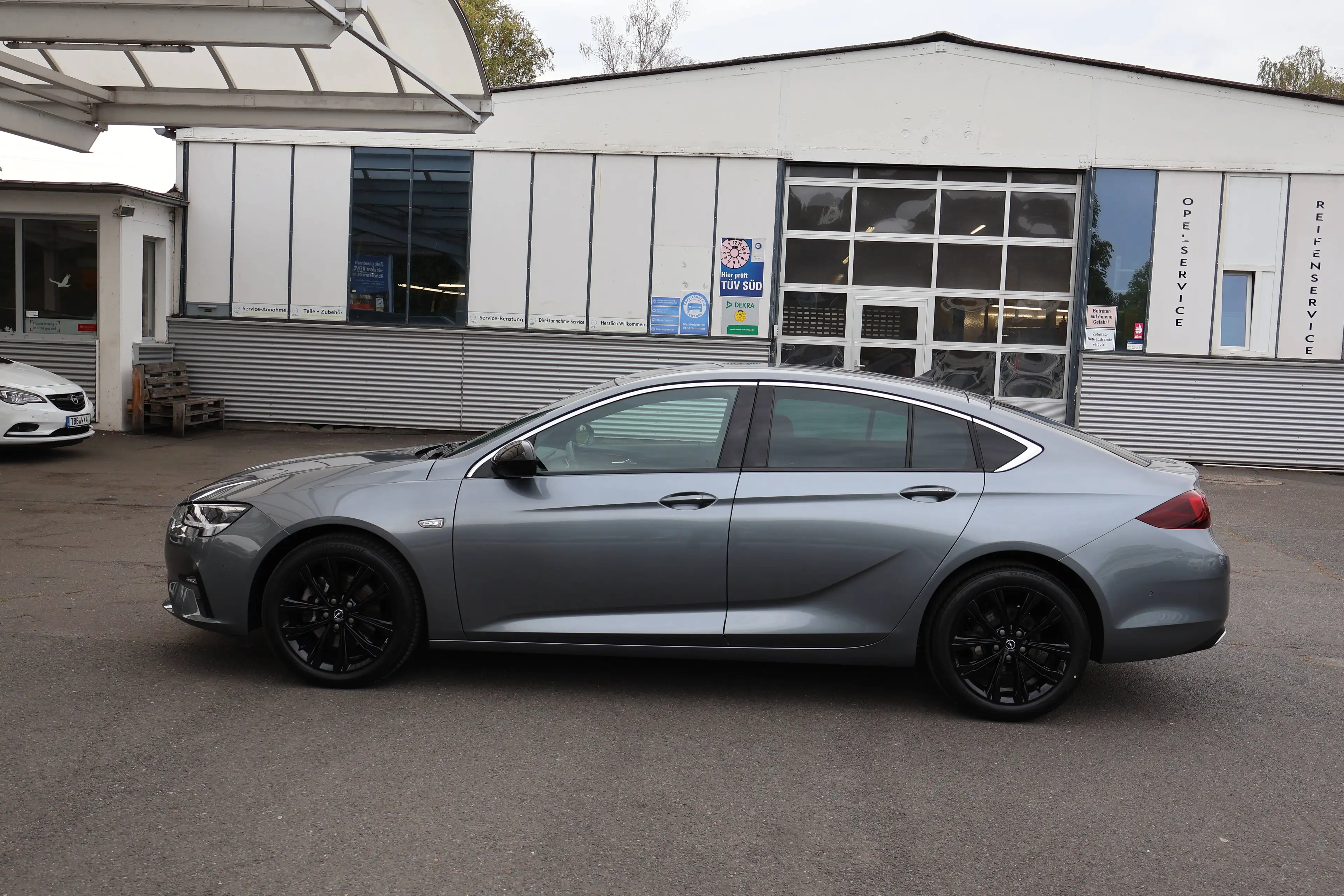 Opel Insignia GS 2.0 Diesel AT8 Busi Elegance+AHK+ — photo 2