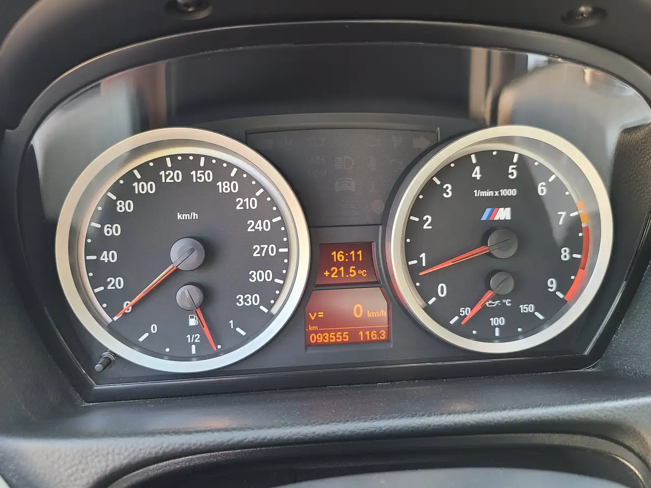 BMW 3 Series снимка BMW 3 Series