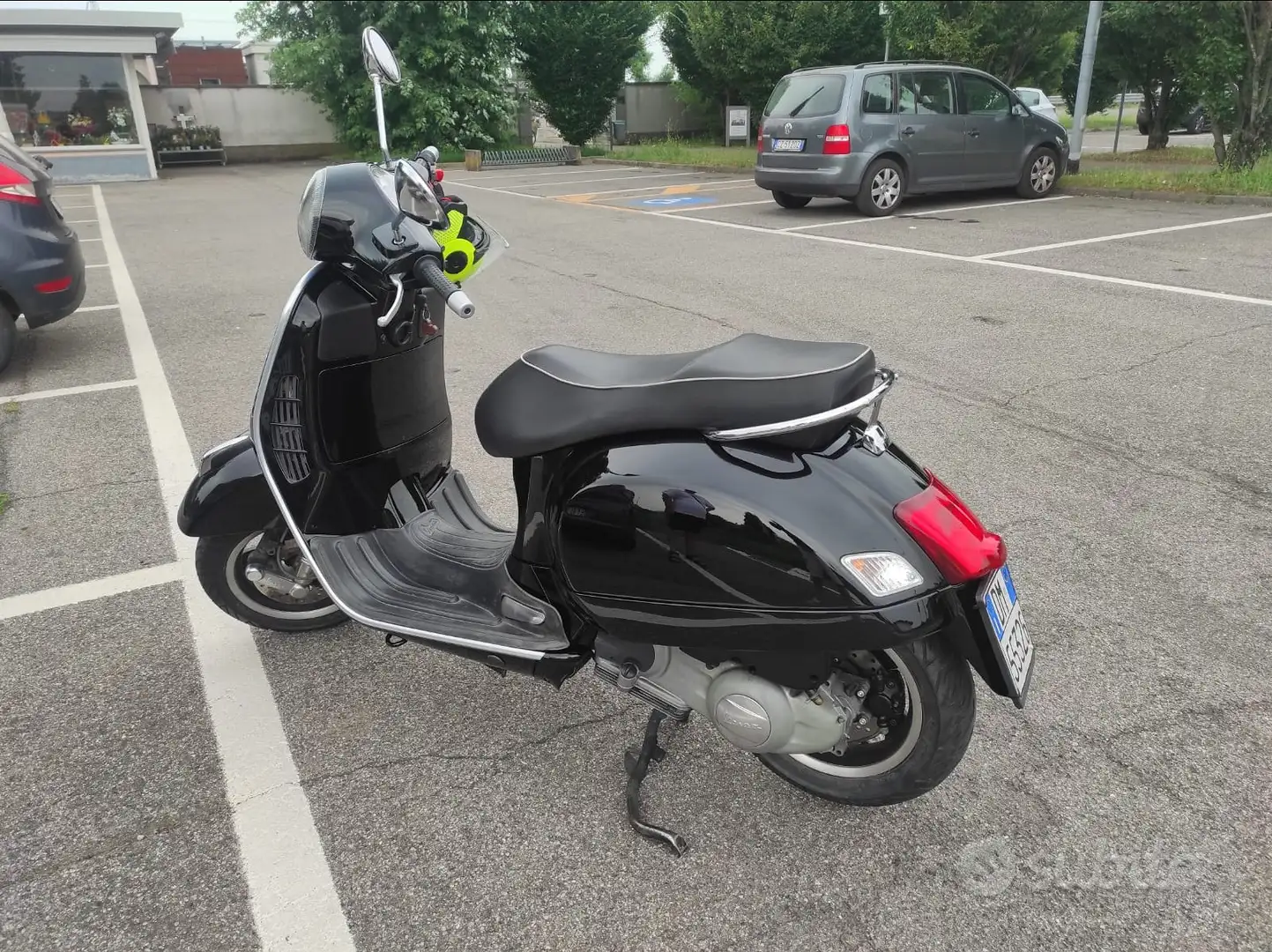 Piaggio GTS 300 Negru - 2