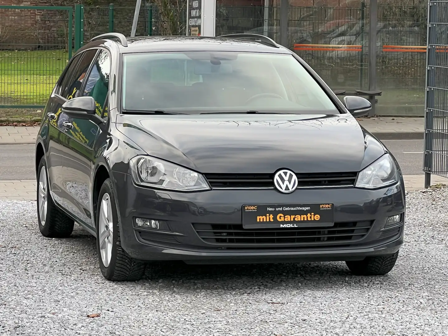 Volkswagen Golf Variant Comfortline BMT*2.Hand*PDC*Navi*Sitzheizg.*ALU*TOP Grau - 1