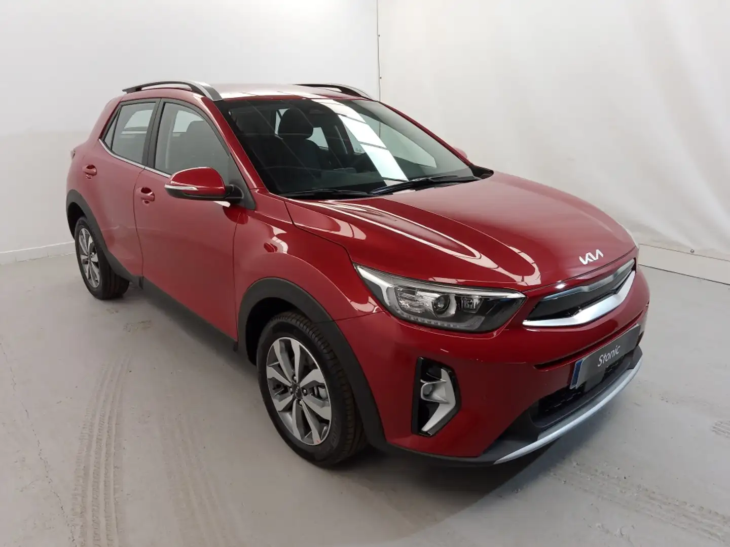 Kia Stonic 1.0 T-GDi MHEV Drive 100 Rojo - 2