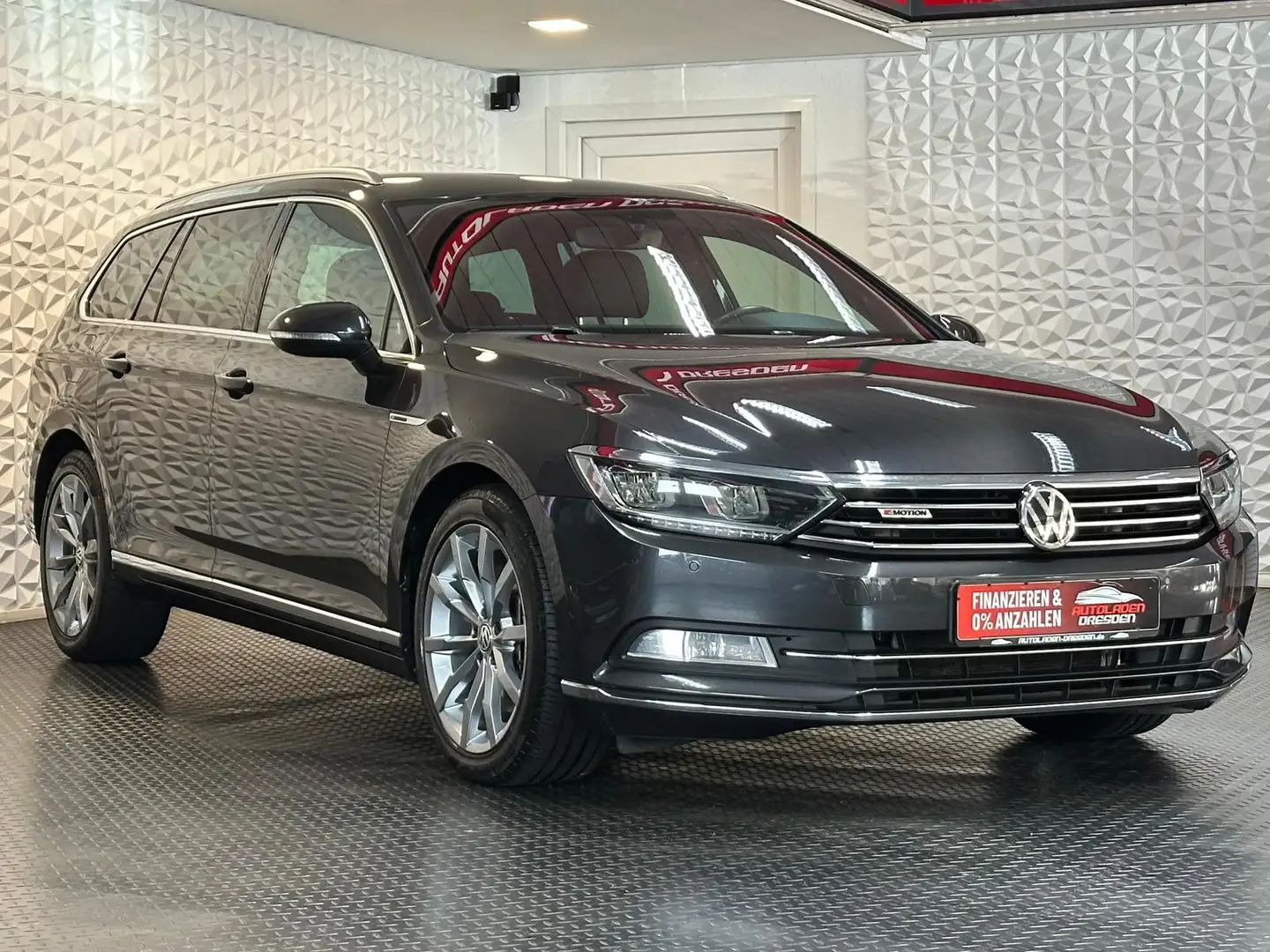 Volkswagen Passat 2.0TDI HIGHLINE 4M* LED'#NAVI#SHZ#2HD#AHK Grau - 2