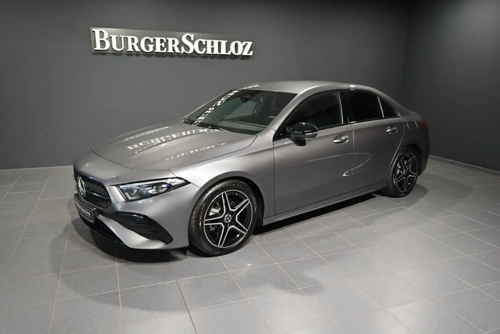 Mercedes-Benz A 200 AMG/LED/LIMO/NAVI Grau - 1