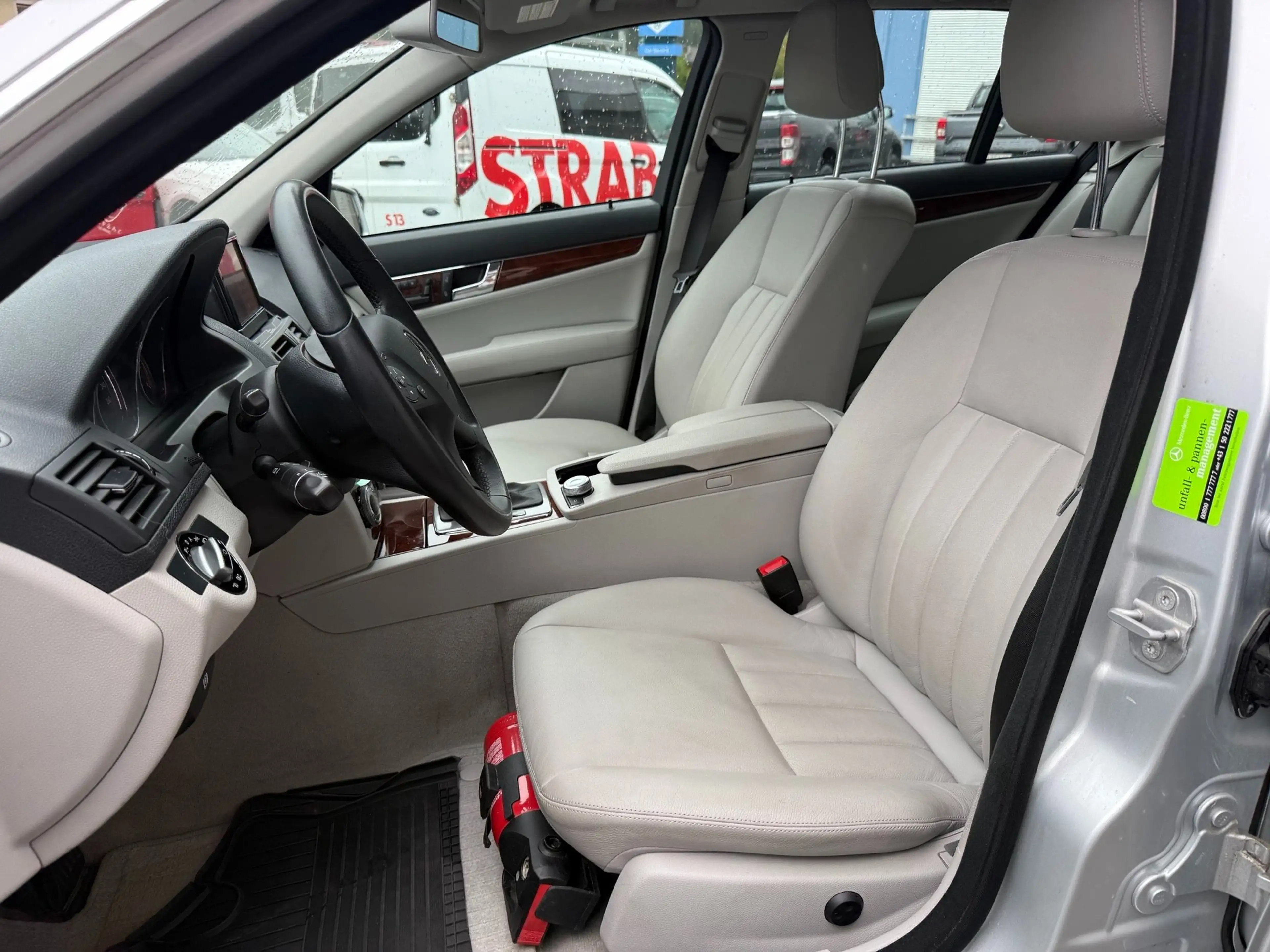Mercedes-Benz C 350 C 350 T Eleg. 4MATIC CDI Aut. Elegance — photo 11