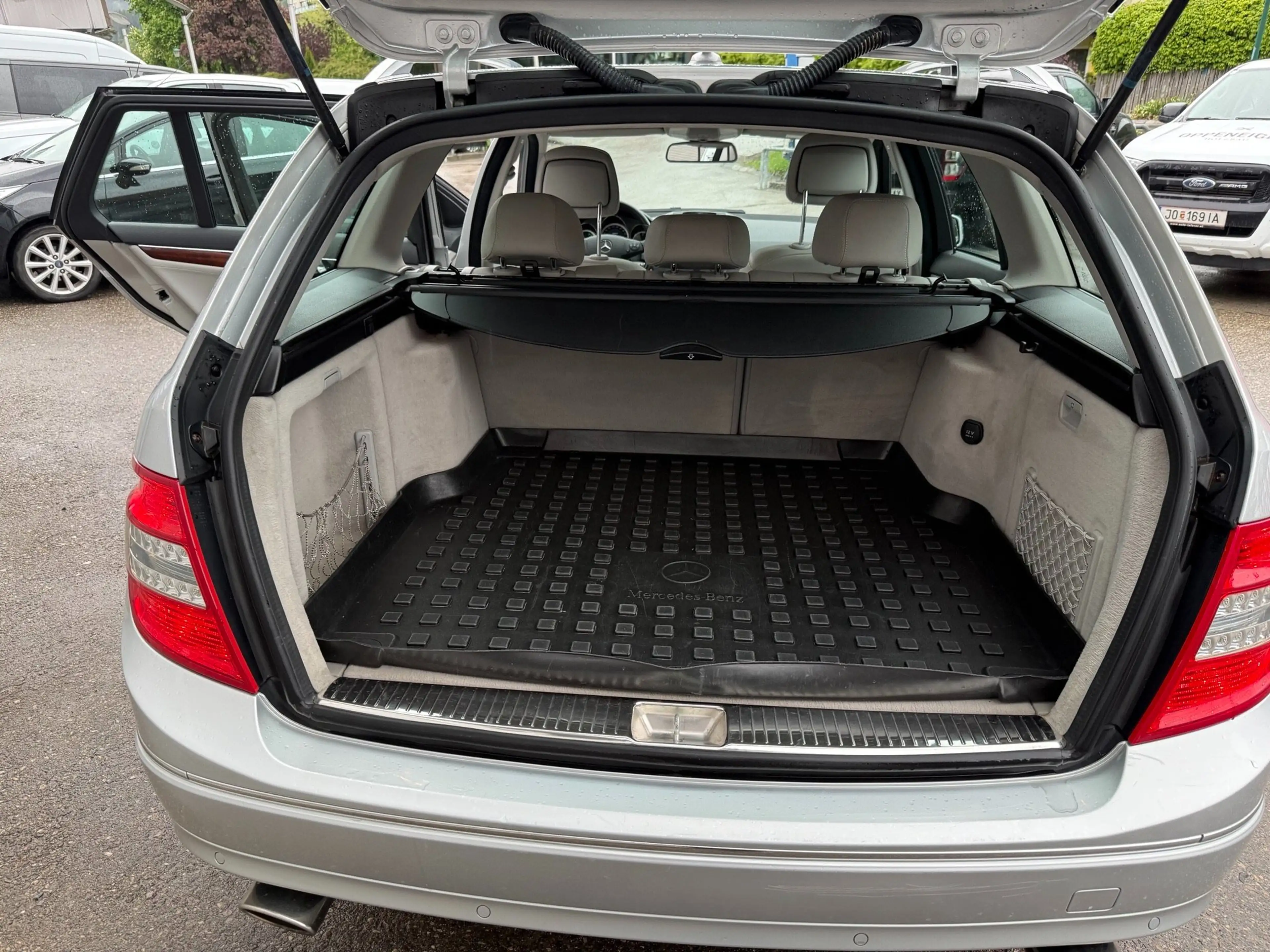 Mercedes-Benz C 350 C 350 T Eleg. 4MATIC CDI Aut. Elegance — photo 9