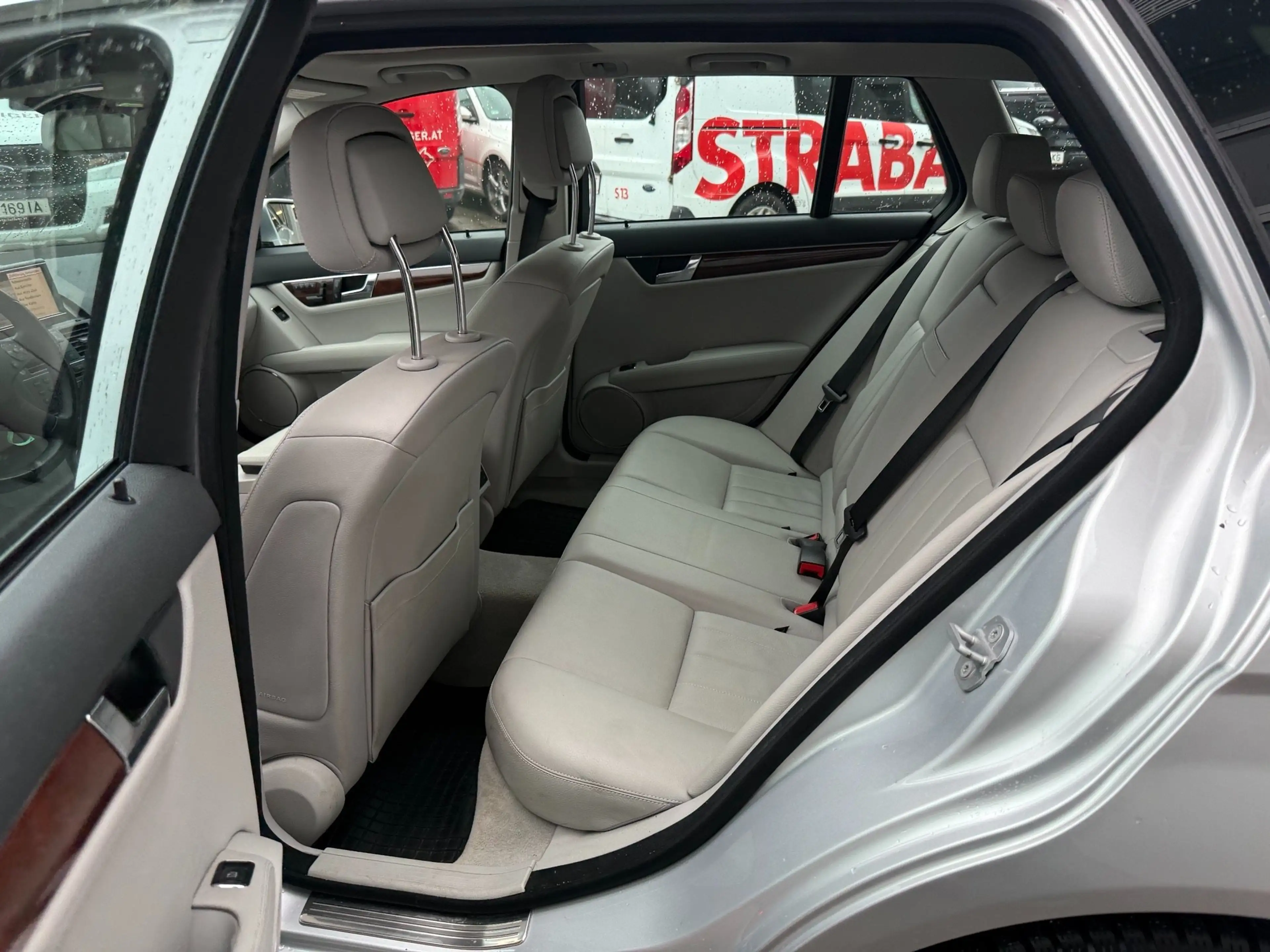 Mercedes-Benz C 350 C 350 T Eleg. 4MATIC CDI Aut. Elegance — photo 10