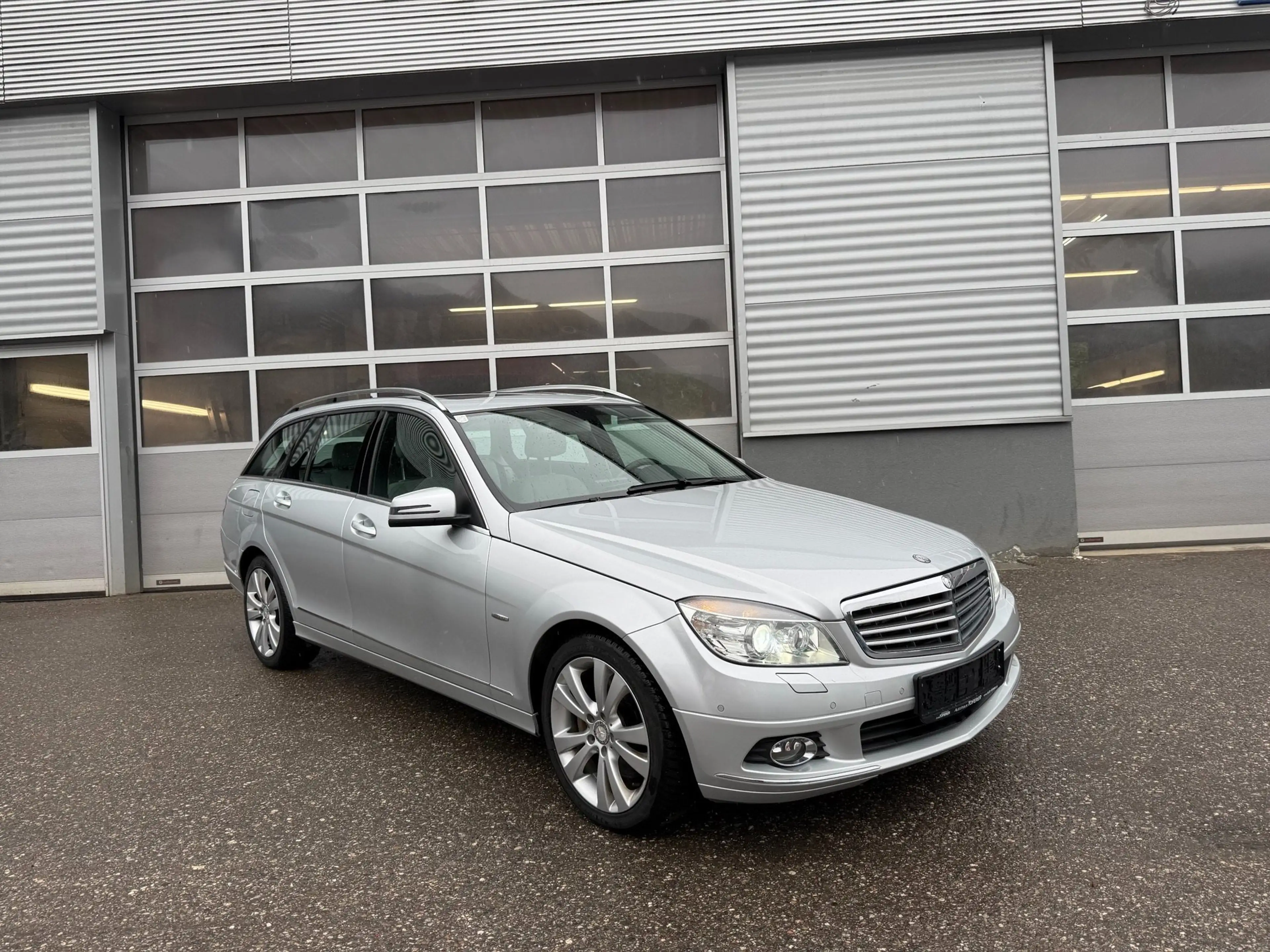 Mercedes-Benz C 350 C 350 T Eleg. 4MATIC CDI Aut. Elegance — photo 2