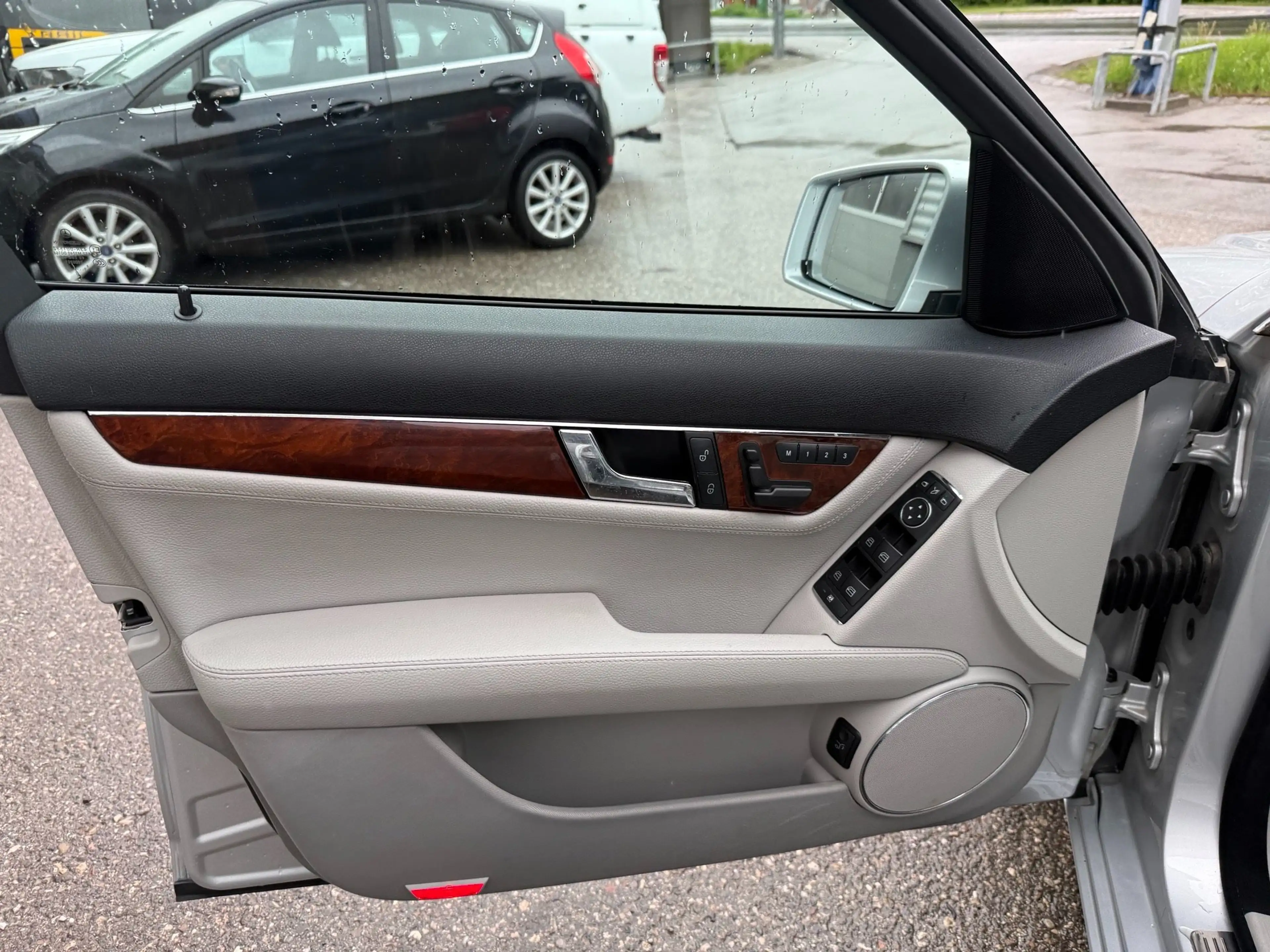 Mercedes-Benz C 350 C 350 T Eleg. 4MATIC CDI Aut. Elegance — photo 8