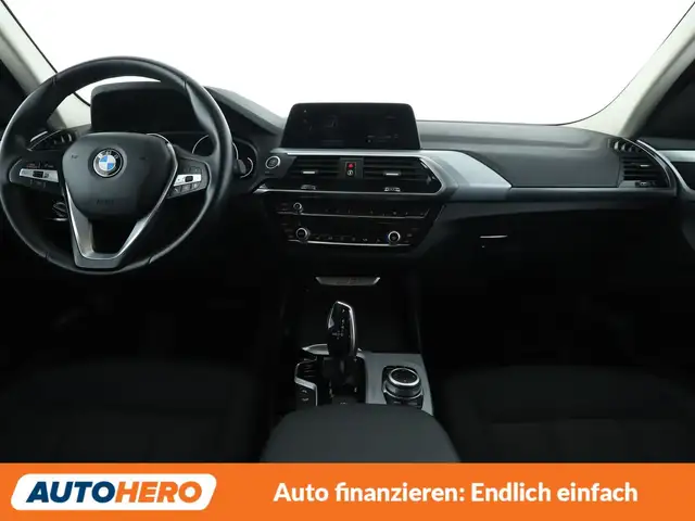 BMW X3 view 12
