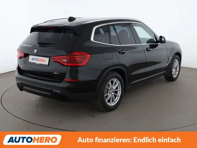 BMW X3 view 6