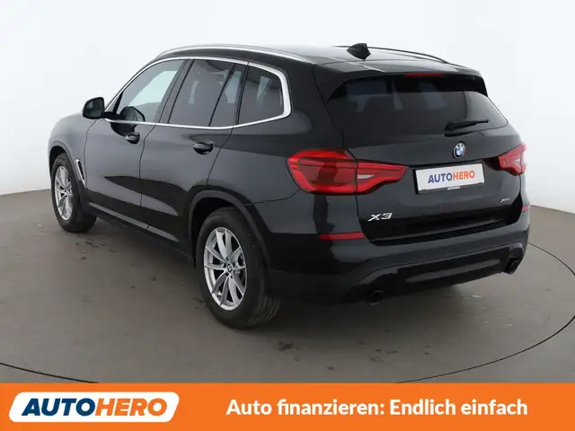 BMW X3 view 4