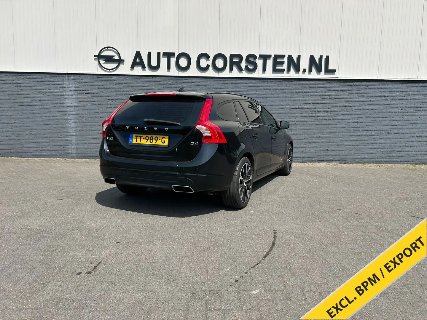 Volvo V60 2.0 D4 181PK Navi Ecc Cruise Control Pdc Xenon Kin Zwart - 2