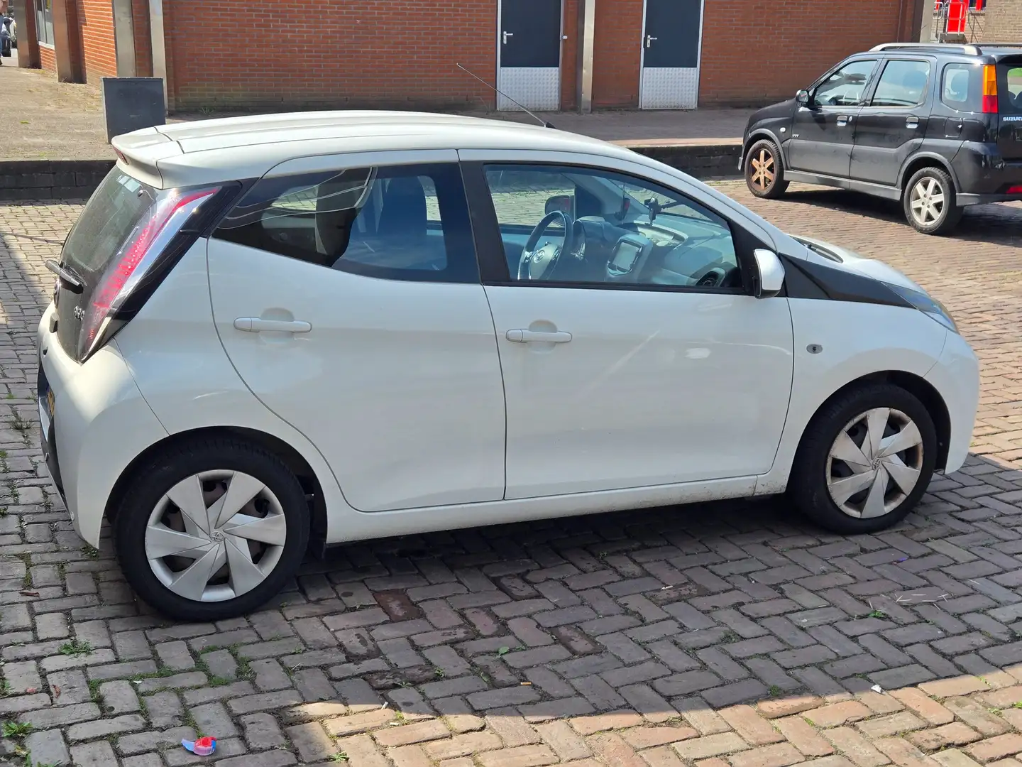 Toyota Aygo Aygo 1.0 VVT-i x-play Wit - 1
