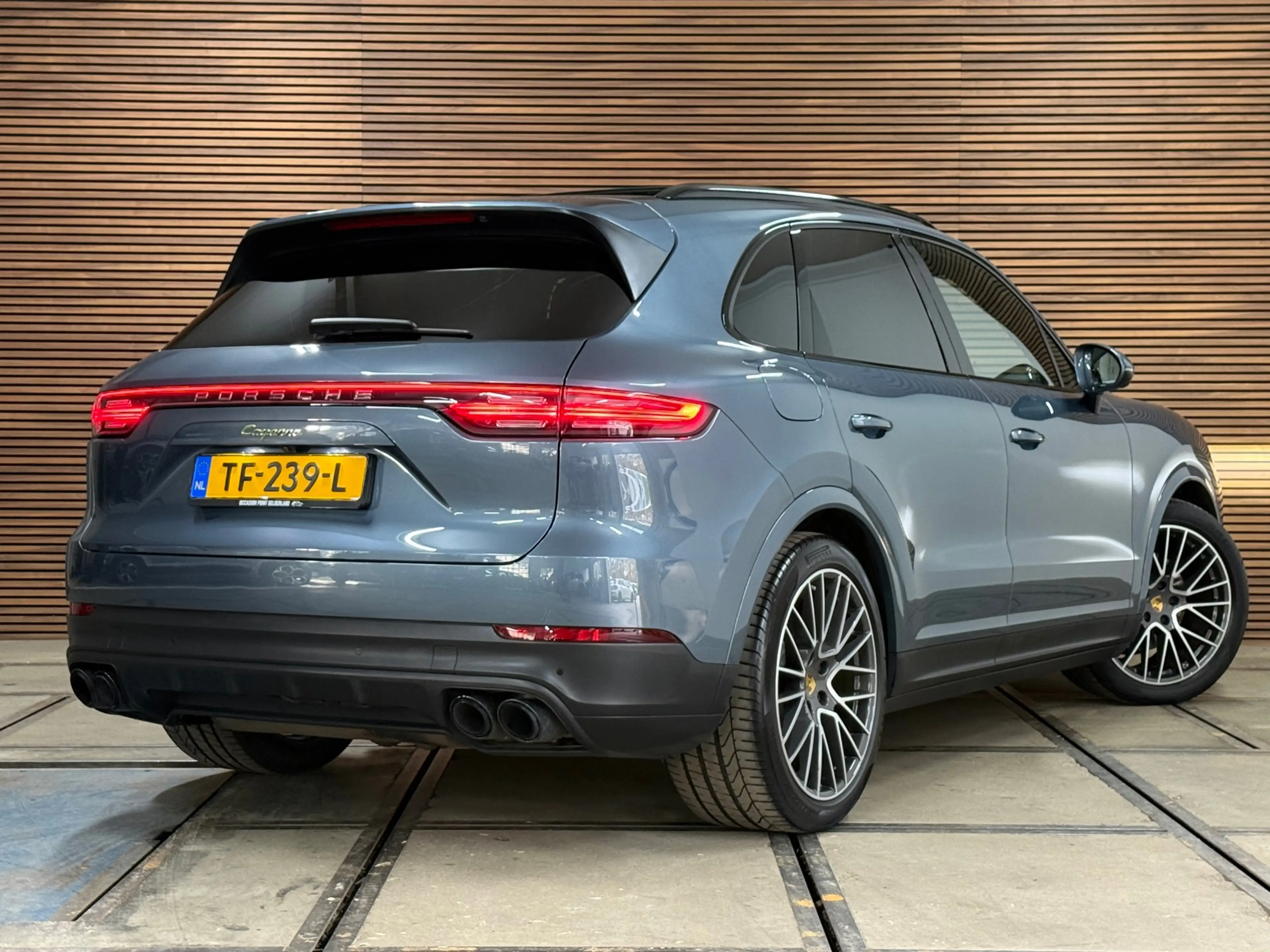 Porsche Cayenne 3.0 E-Hybrid | Full Option | Vierwielbesturing | P — photo 3