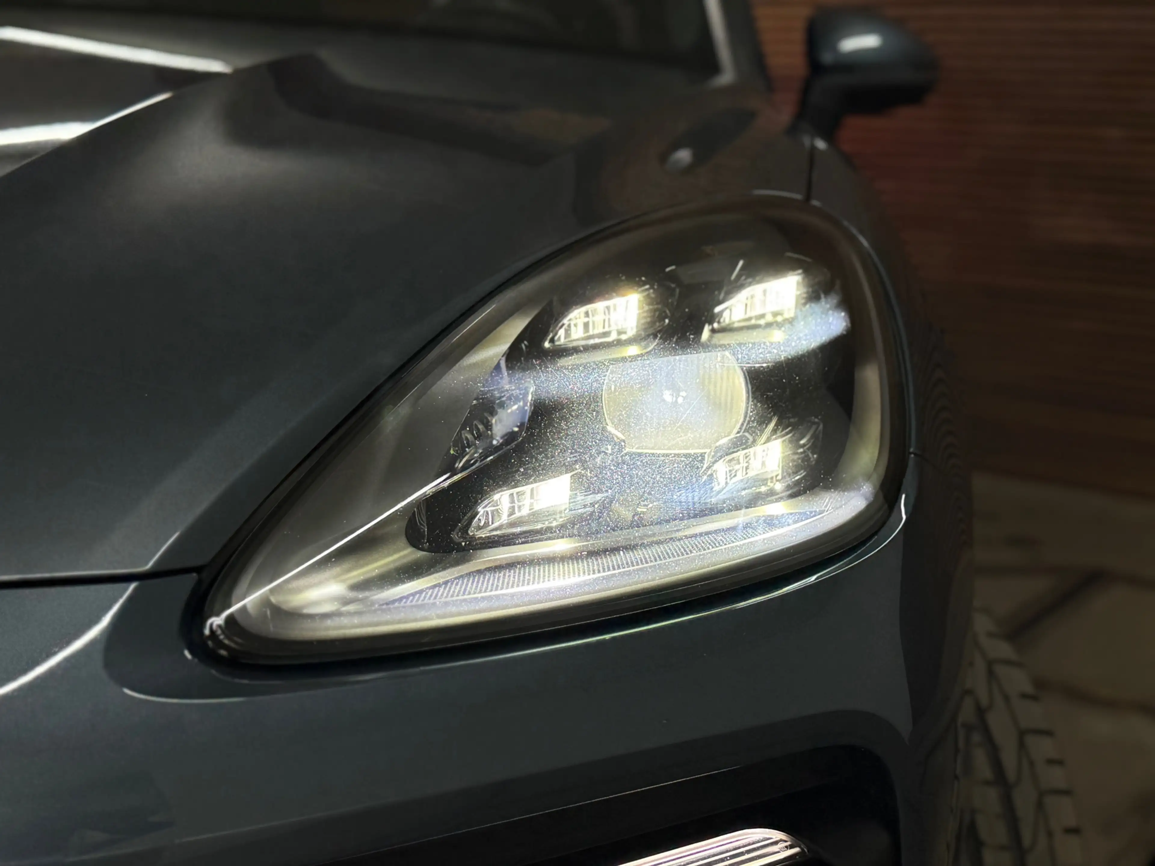 Porsche Cayenne 3.0 E-Hybrid | Full Option | Vierwielbesturing | P — photo 13