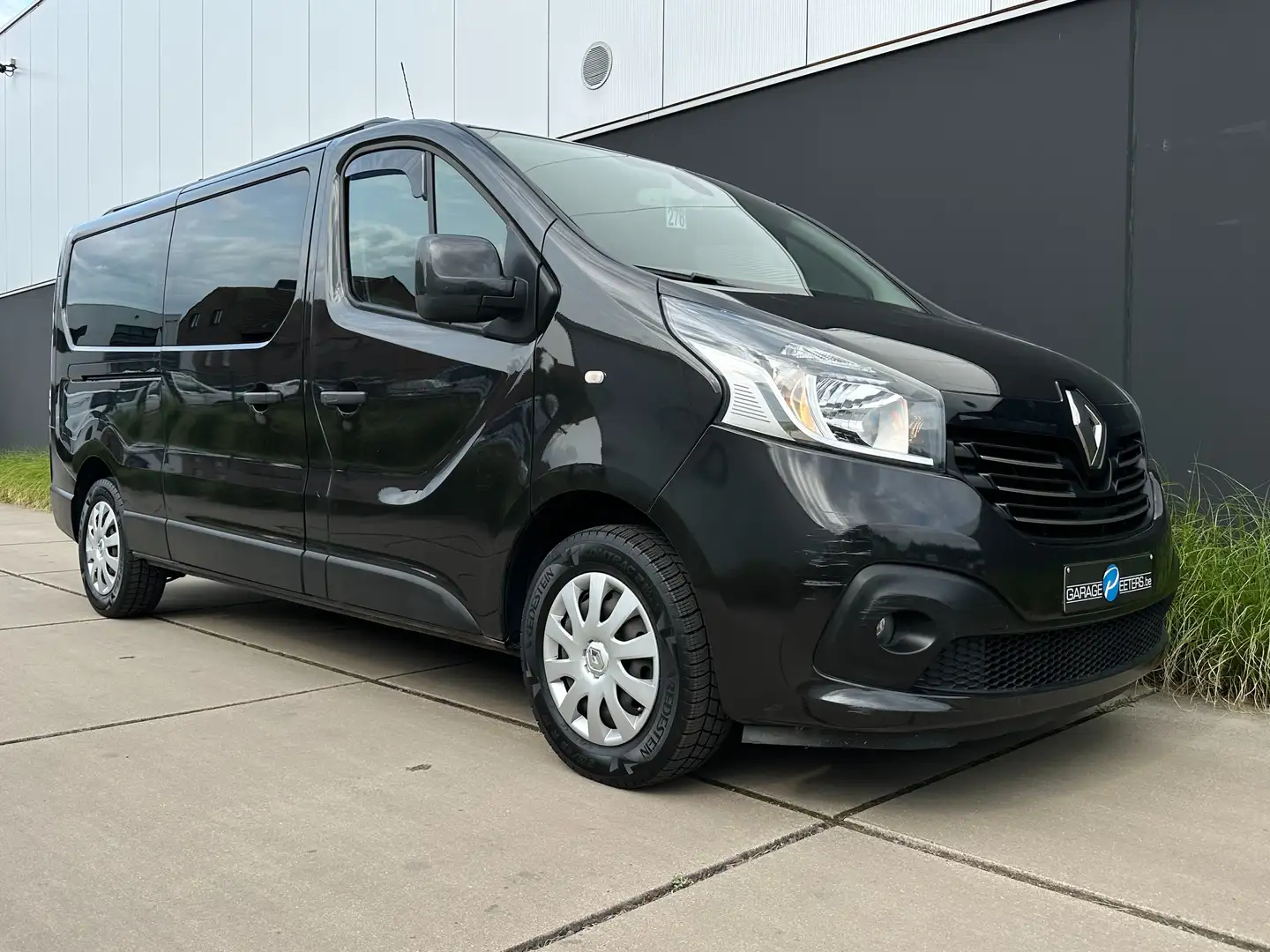 Renault Trafic (278) Minibus Verlengd / 8+1 zitplaatsen/ L2H1 Zwart - 1
