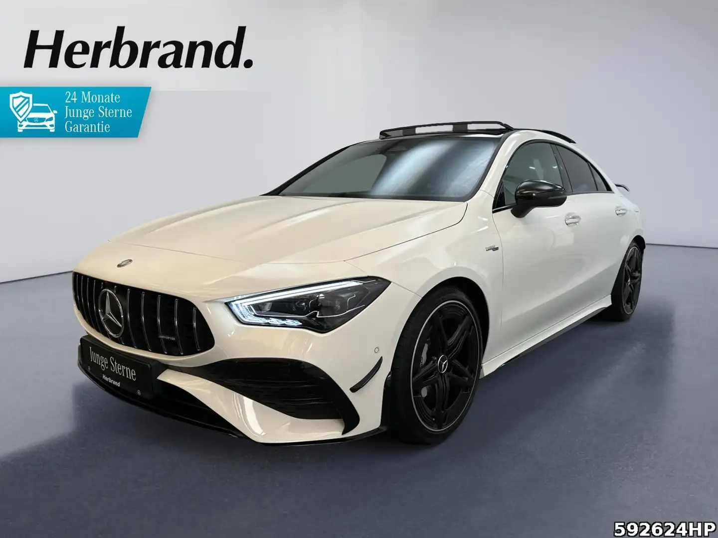 Mercedes-Benz CLA 35 AMG 4M Night Pano MULTIBEAM Aero+ Ambien Weiß - 1