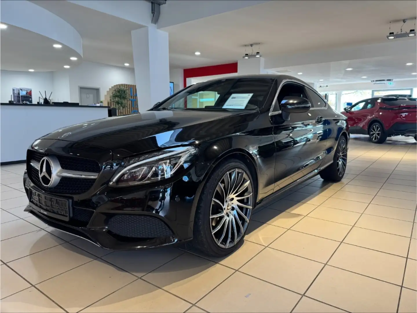 Mercedes-Benz C 180 Coupe 2.Hand Navi Winterr. guter Zustand Schwarz - 1
