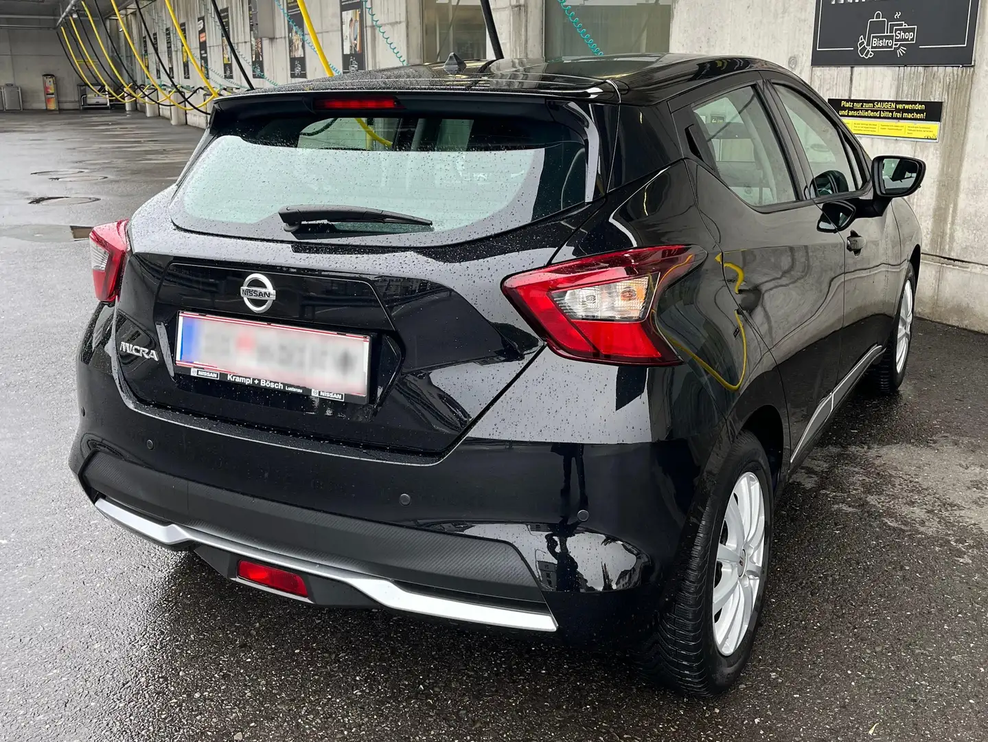Nissan Micra Micra 1,0 Acenta Acenta Schwarz - 2