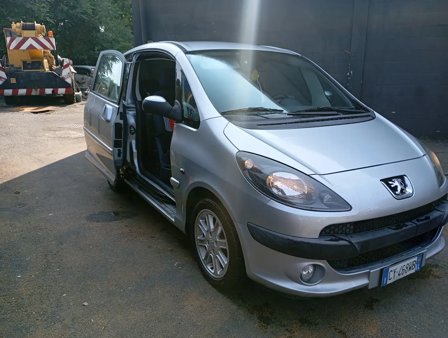 Peugeot 1007 1007 1.4 Sporty 2tronic Argento - 1
