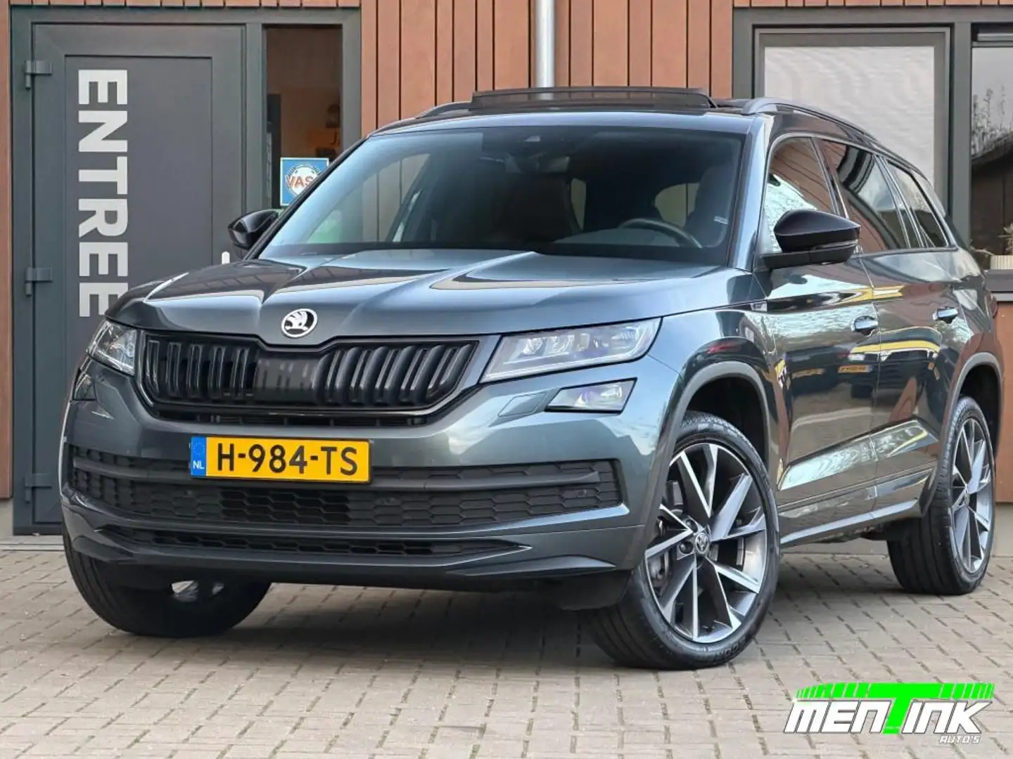 Skoda Kodiaq 2.0 TSI 4X4 Sportline Pano Acc Stoelverw. Trekhaak Gris - 1