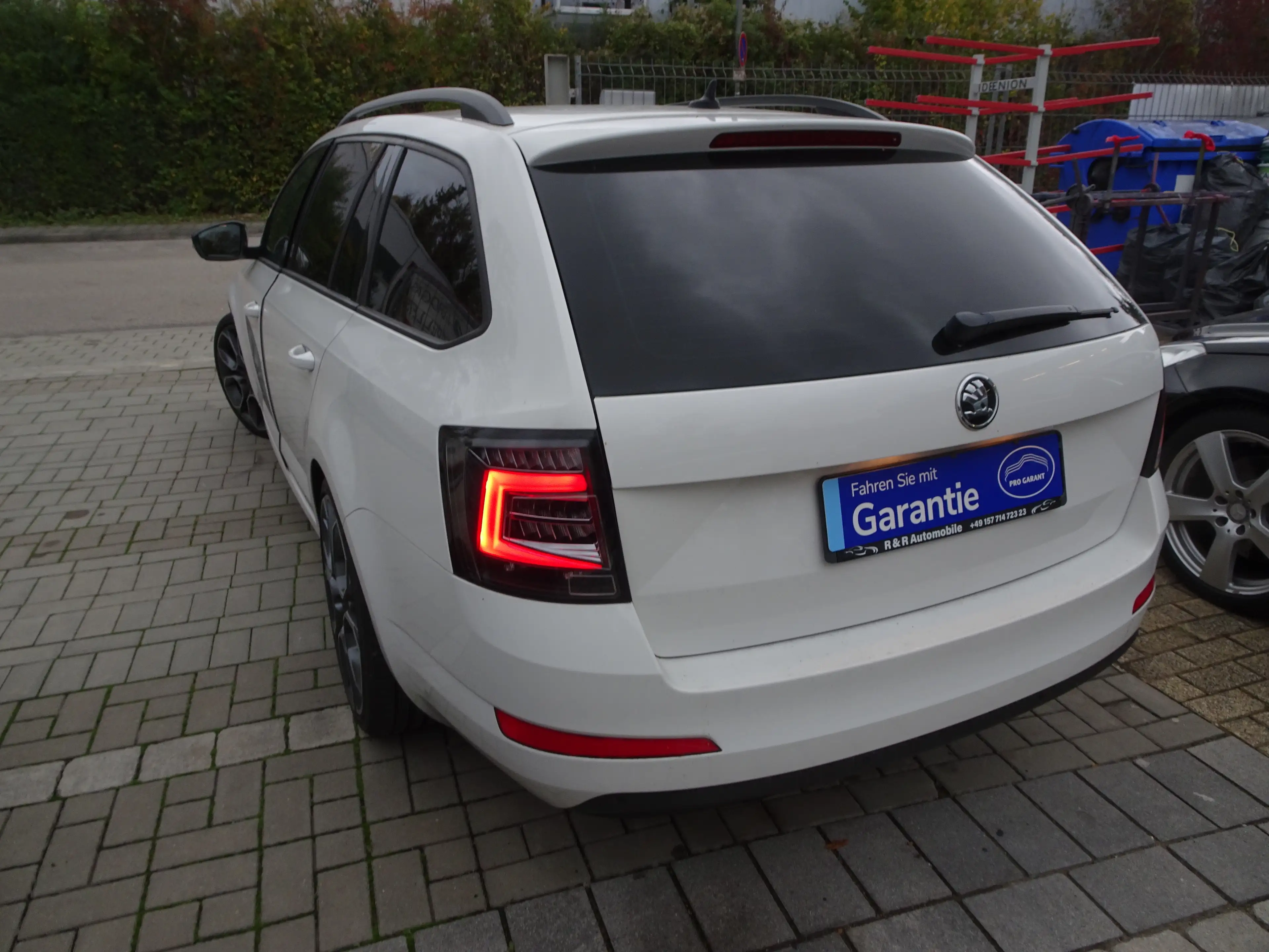 Skoda Octavia Ambition-1 hand-SHG.Tüv Neu-Navi-Tempo-PDC-SHZ-Klima-175tkm-Top 1A-USW.. — photo 5
