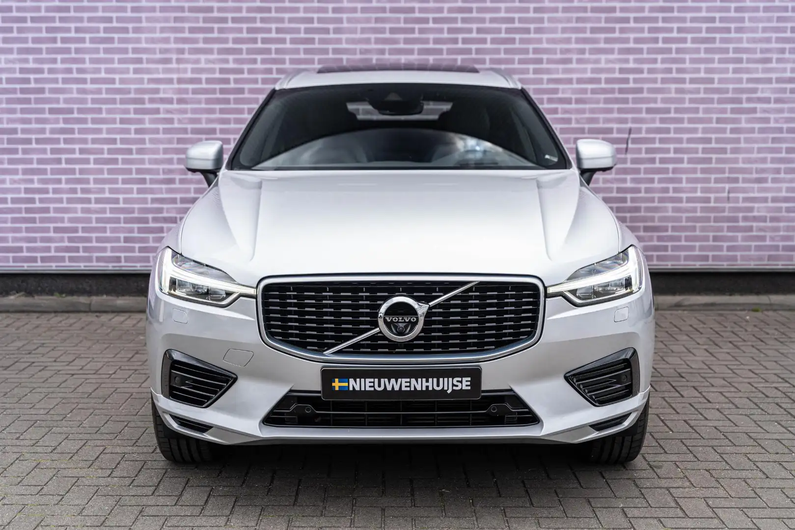 Volvo XC60 T8 Twin Engine AWD R-Design | Head-up Display | Tr Grijs - 2