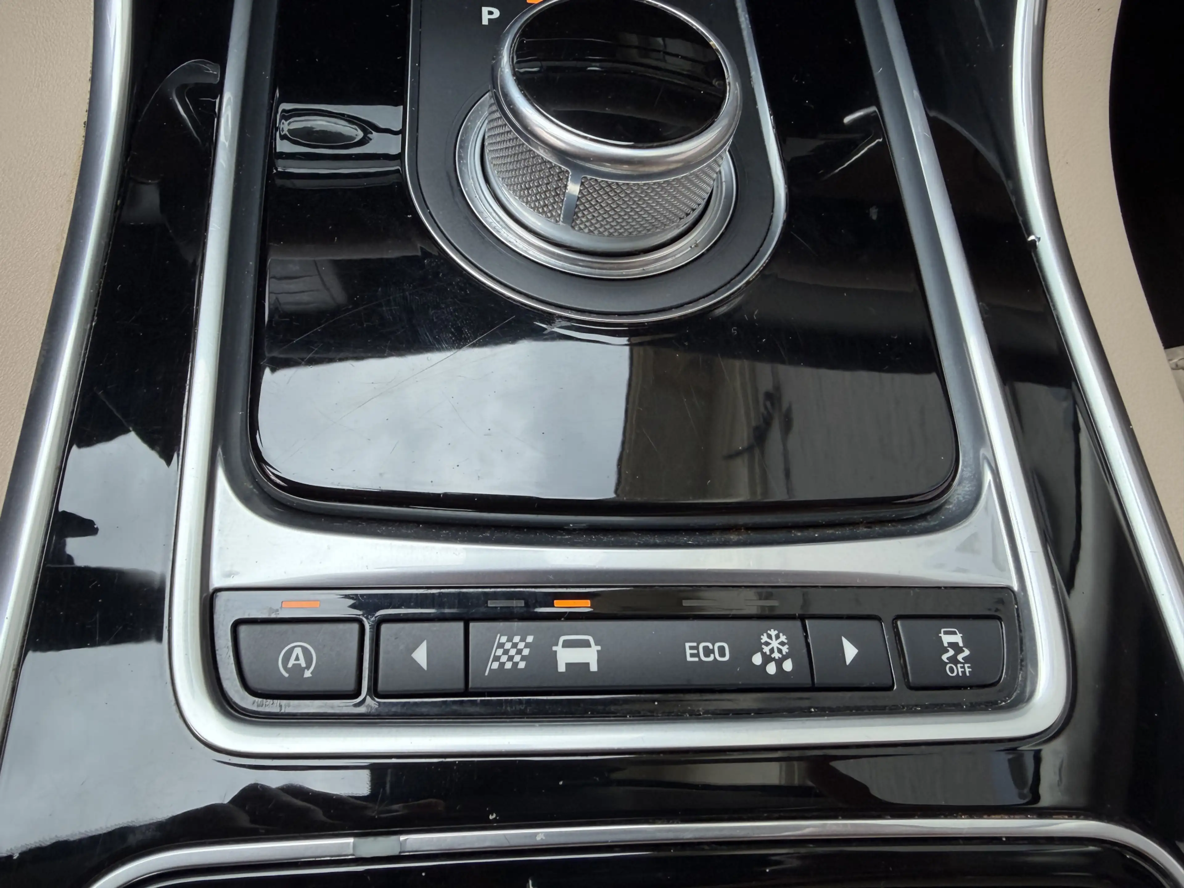 Jaguar XF 2.0 Navigatie Leer NL auto Stuur en stoel verwarmi — photo 12