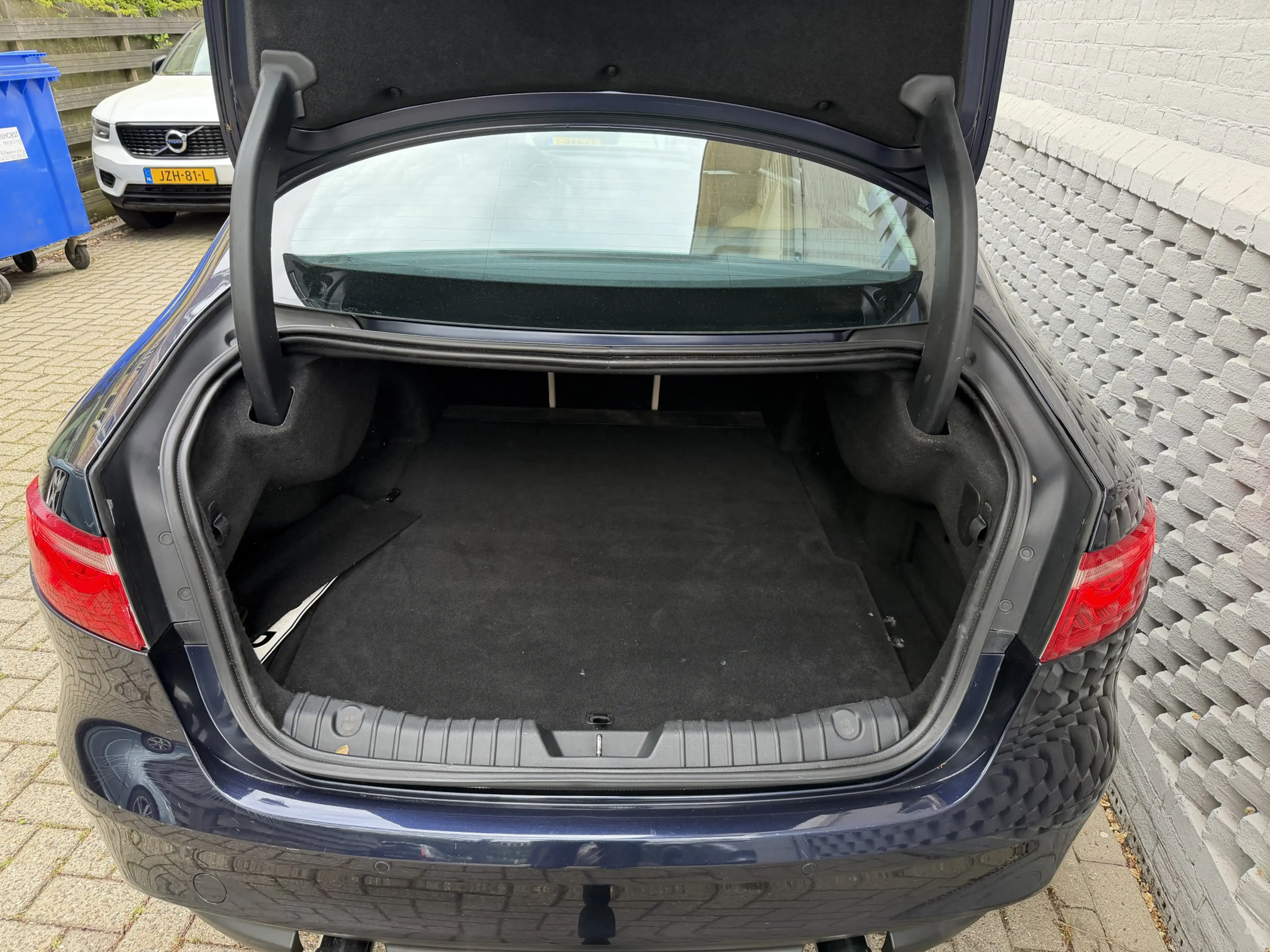 Jaguar XF 2.0 Navigatie Leer NL auto Stuur en stoel verwarmi — photo 22