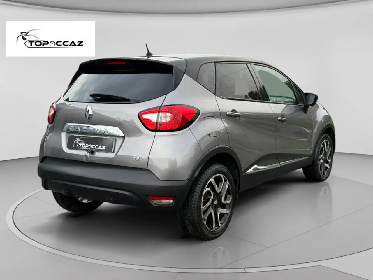 Renault Captur — photo 5