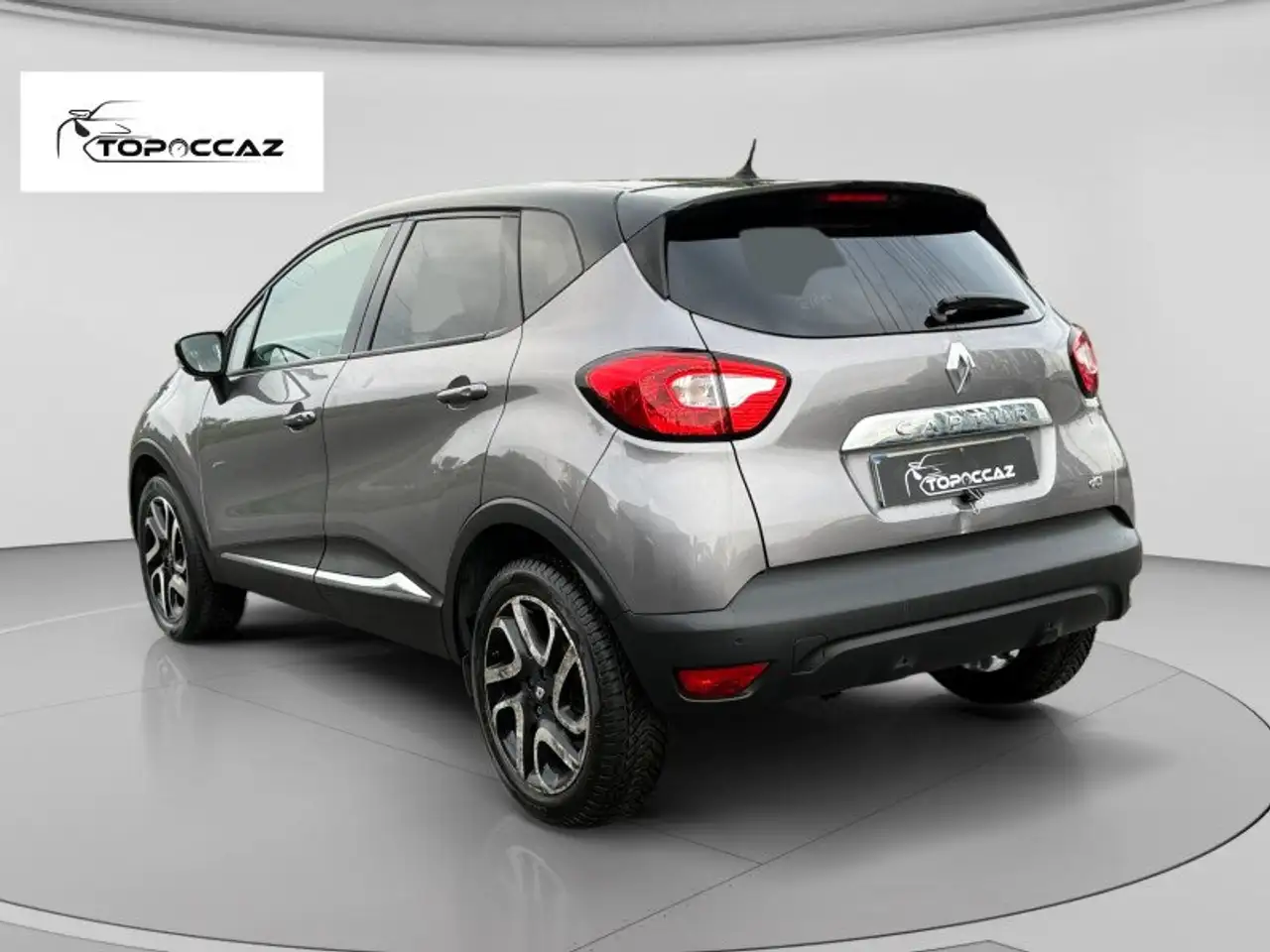 Renault Captur — photo 3