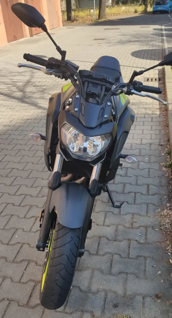 Yamaha MT-07 Gray Gris - 2