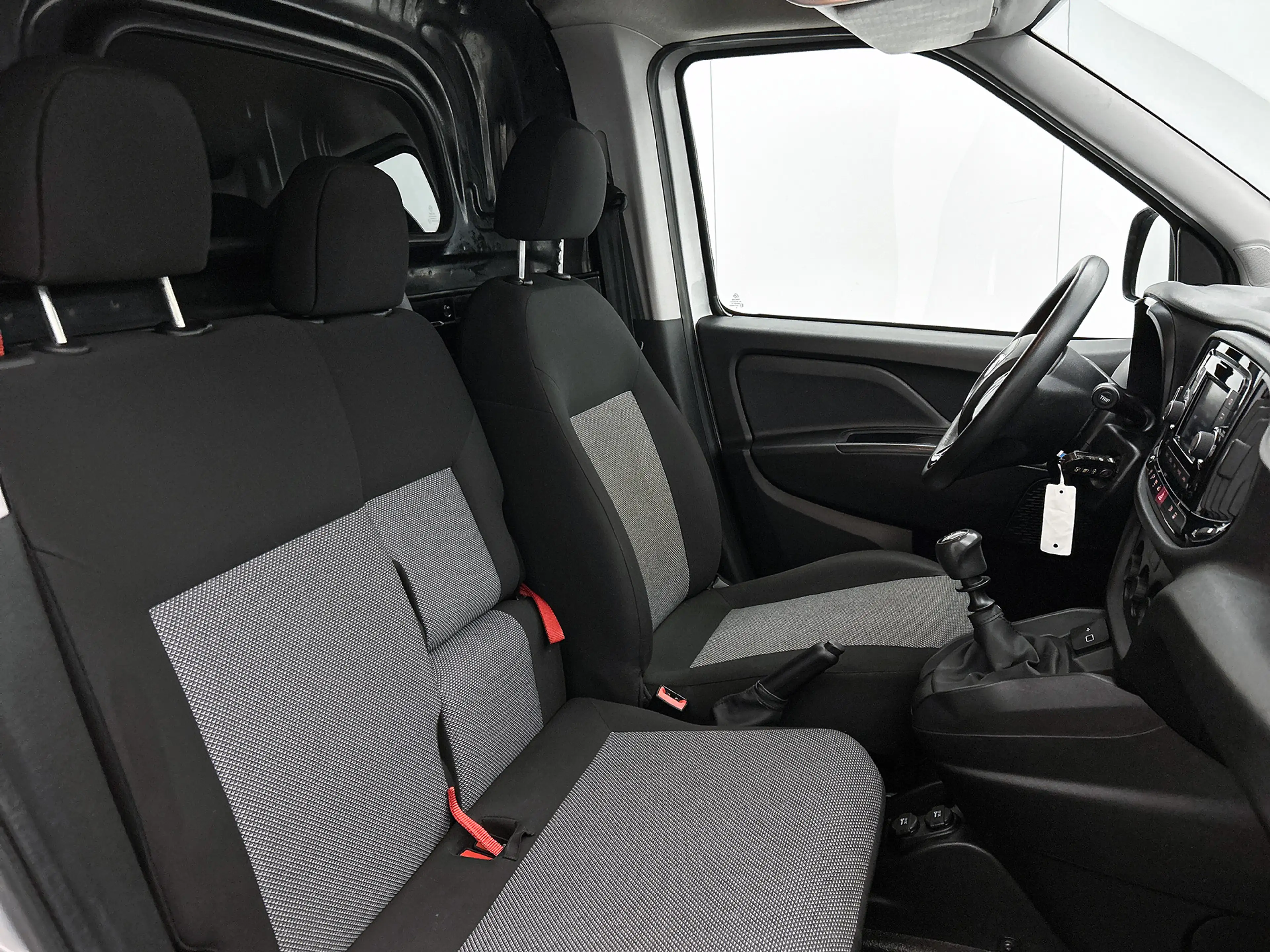 Fiat Doblo Cargo 1.4 Fire L2H1 Maxi DAB — photo 8