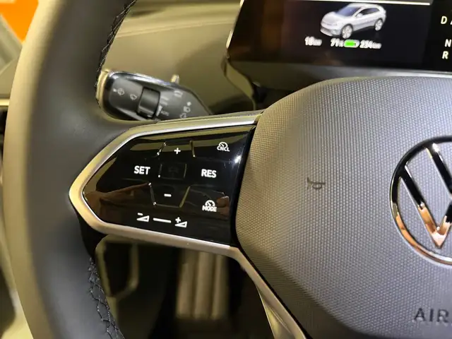 Volkswagen Id.4 view 13