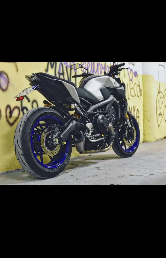 Yamaha MT-09 SP - 2