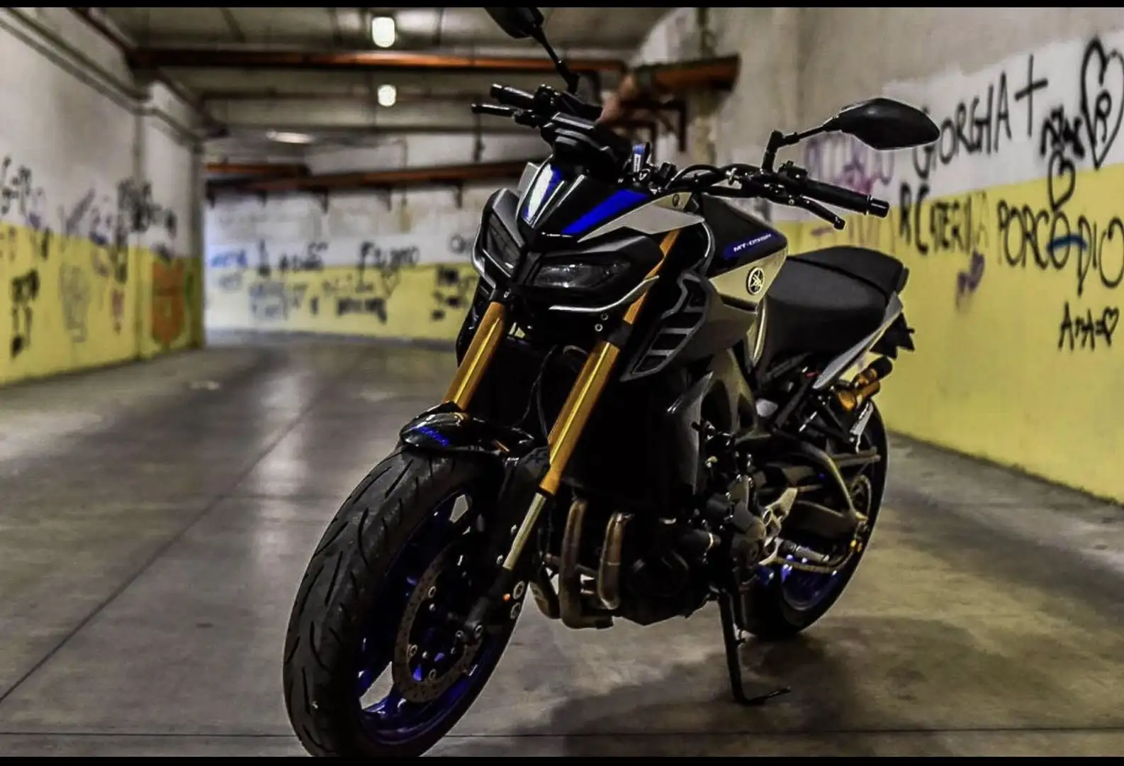 Yamaha MT-09 SP - 1