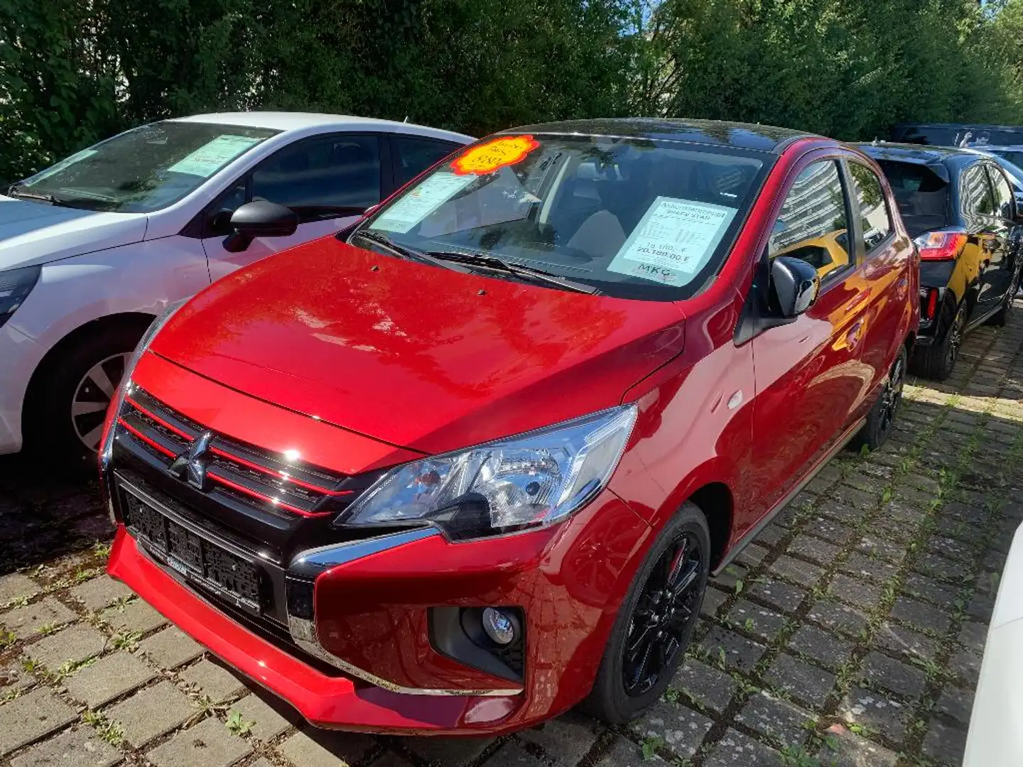 Mitsubishi Space Star Select+ Black1.2 5-Gang Rot - 1