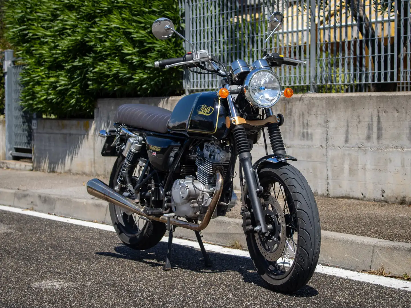 Mash Black Seven 125 Noir - 1