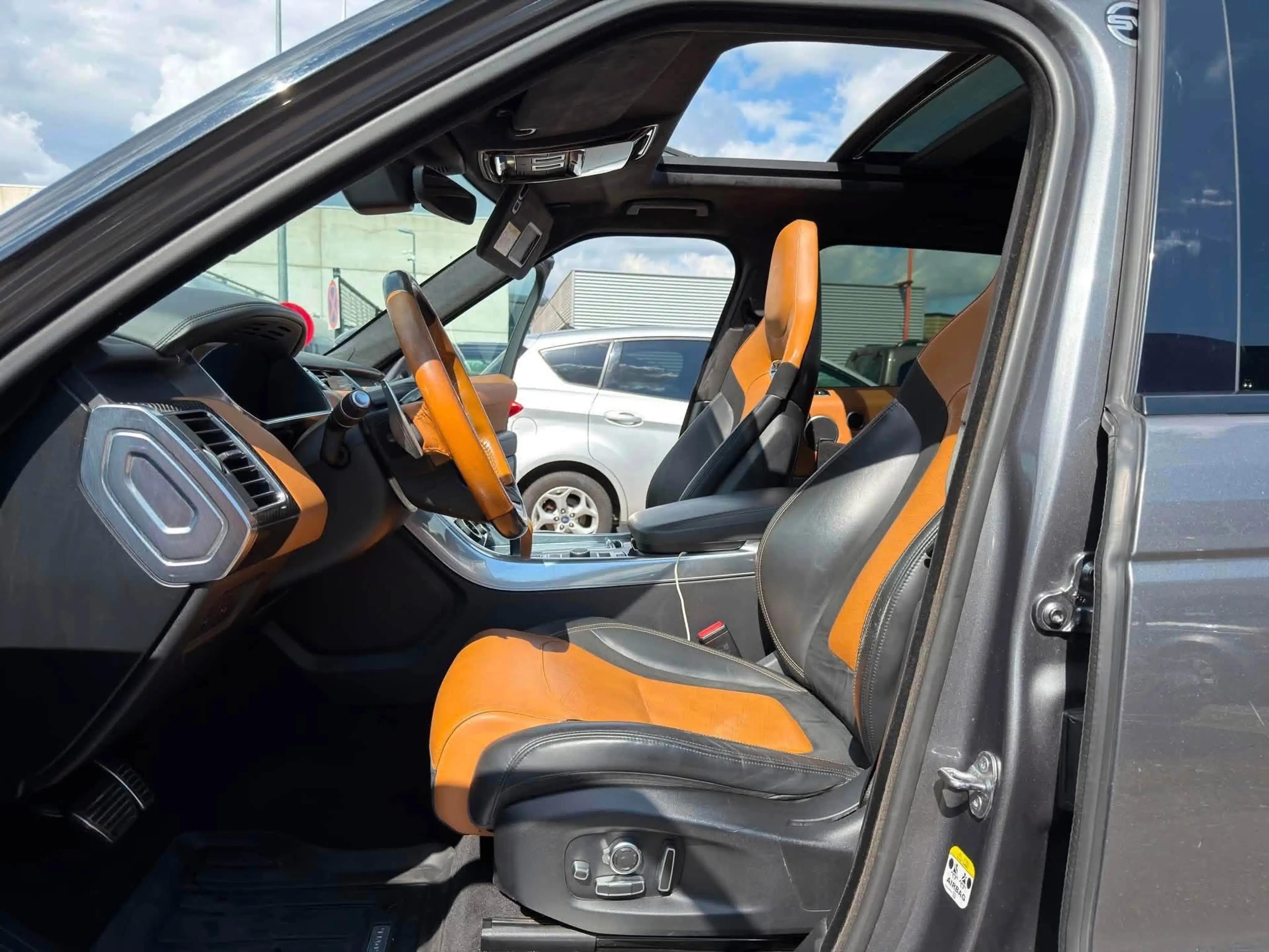 Land Rover Range Rover Sport Range Rover Sport 5.0 V8 P575 SC SVR — photo 10